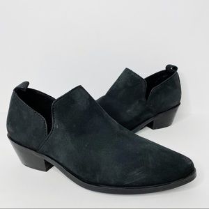 Artesian by Zigi Women's Adal Faux Leather Black Bootie 7.5